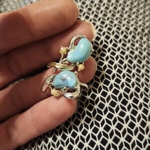 Elegant Blue and Gold Women's Jewelry